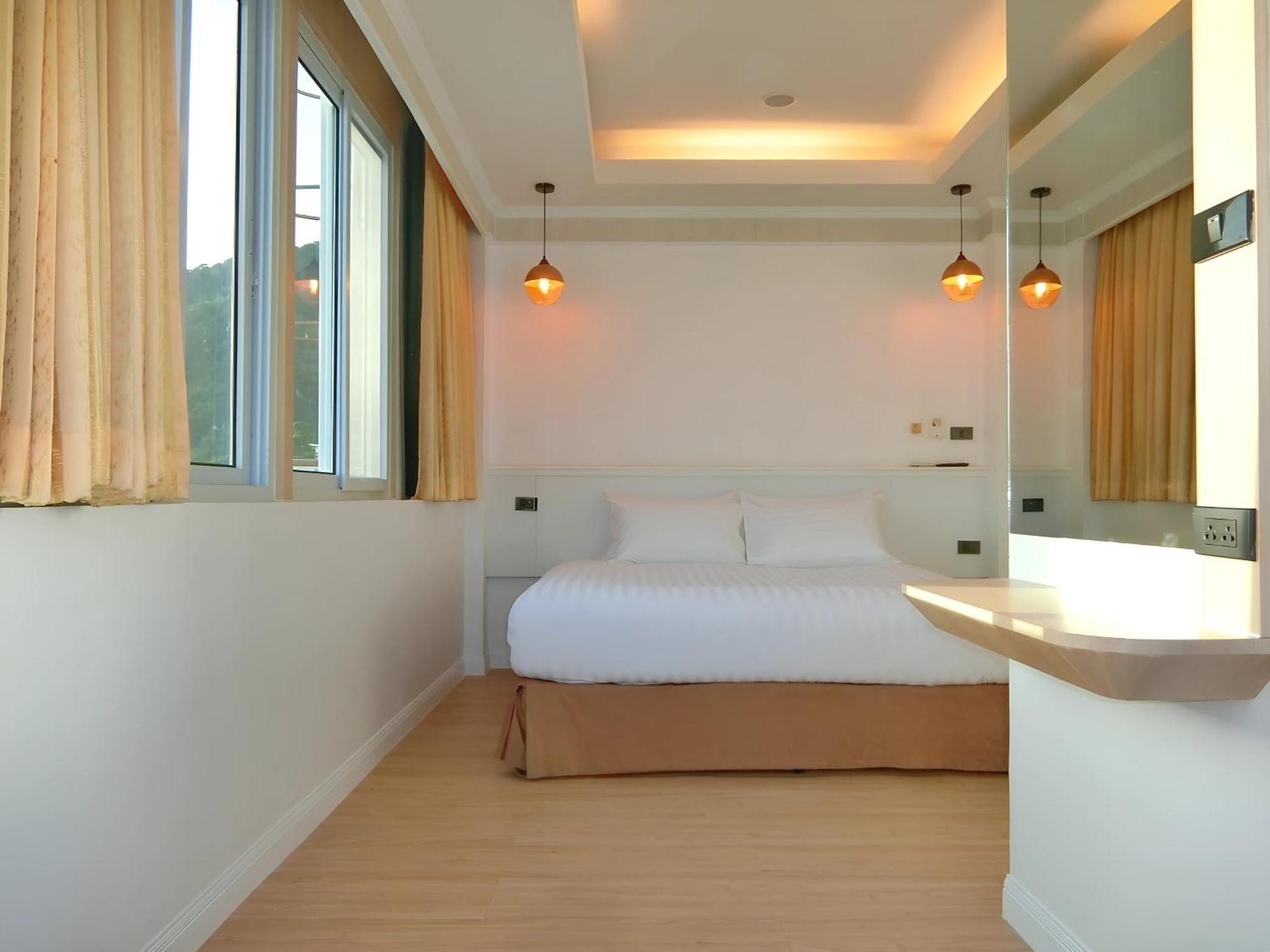 Sira Boutique Residence - Newly Renovated Patong Kültér fotó