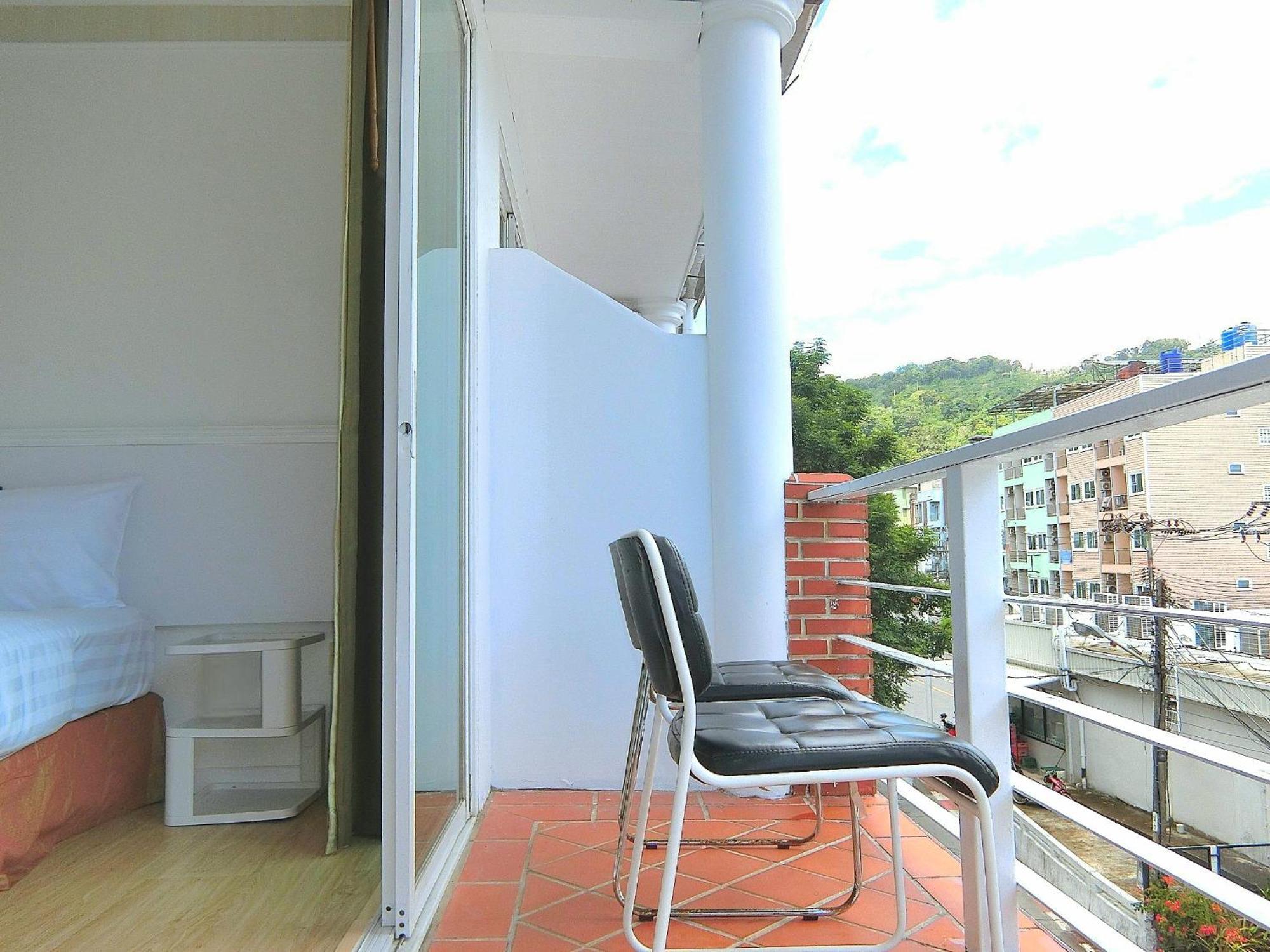 Sira Boutique Residence - Newly Renovated Patong Kültér fotó