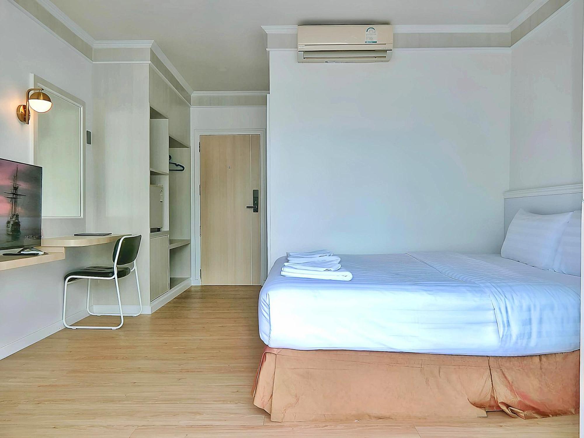 Sira Boutique Residence - Newly Renovated Patong Kültér fotó
