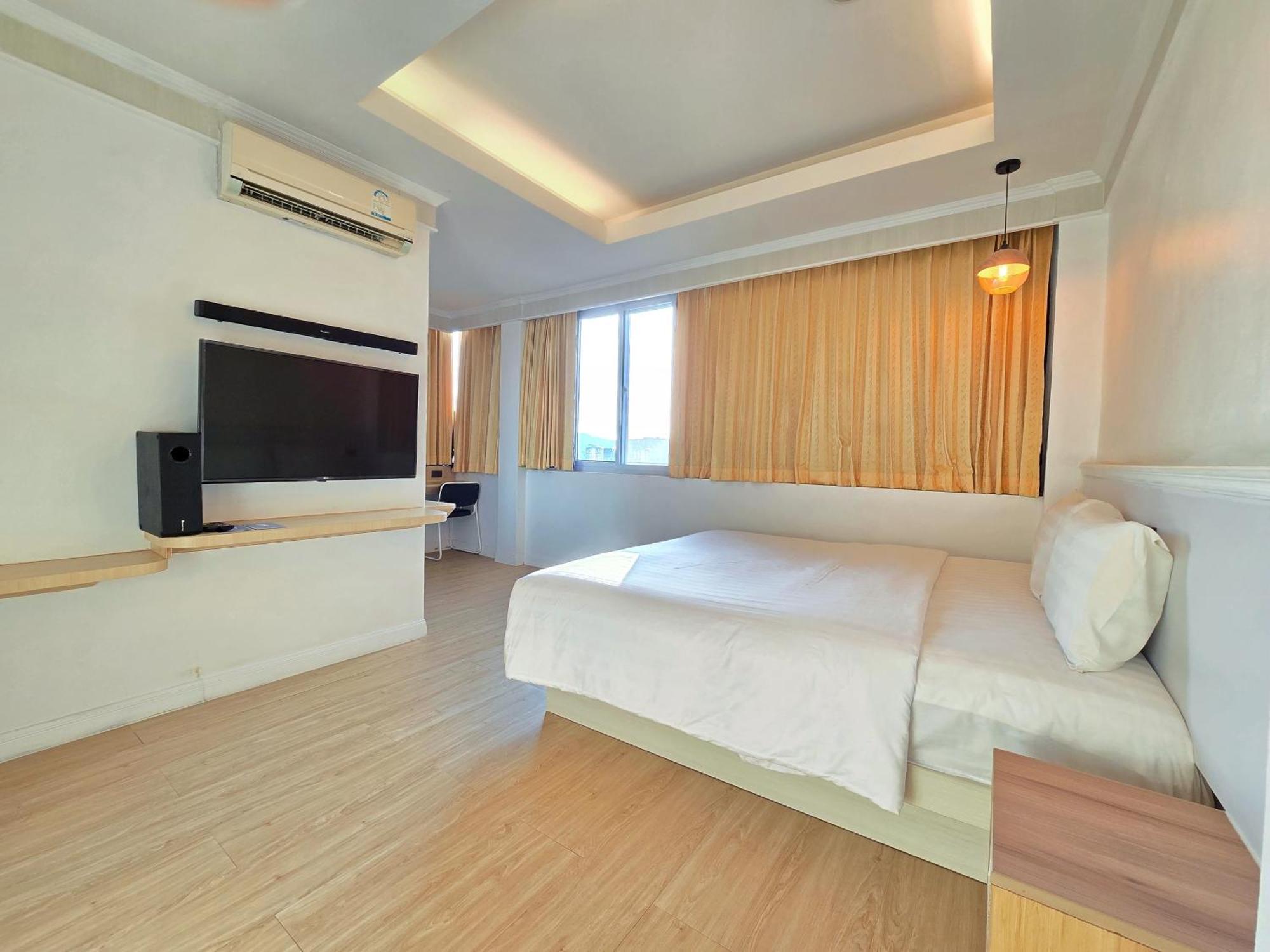 Sira Boutique Residence - Newly Renovated Patong Kültér fotó