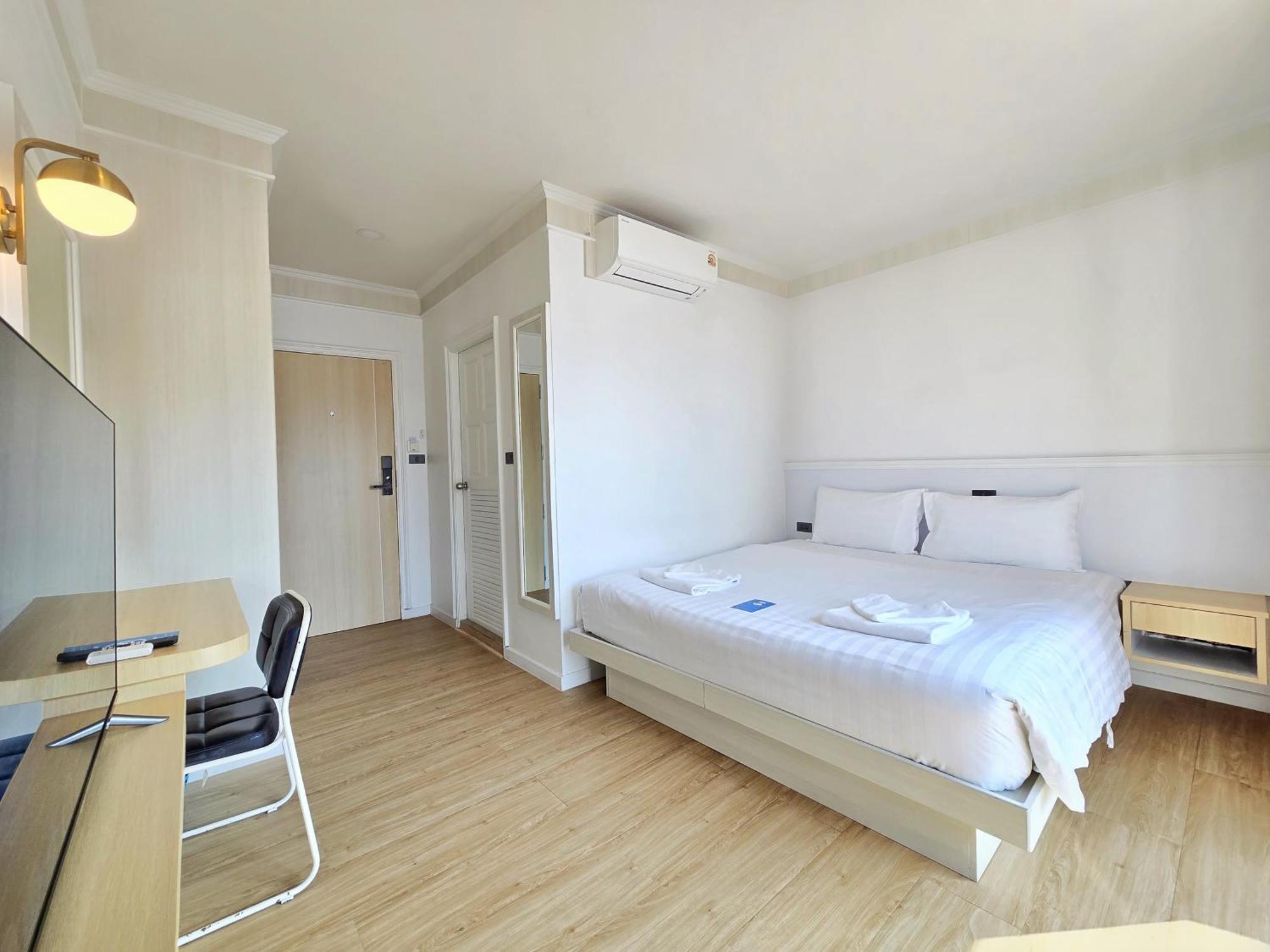 Sira Boutique Residence - Newly Renovated Patong Kültér fotó